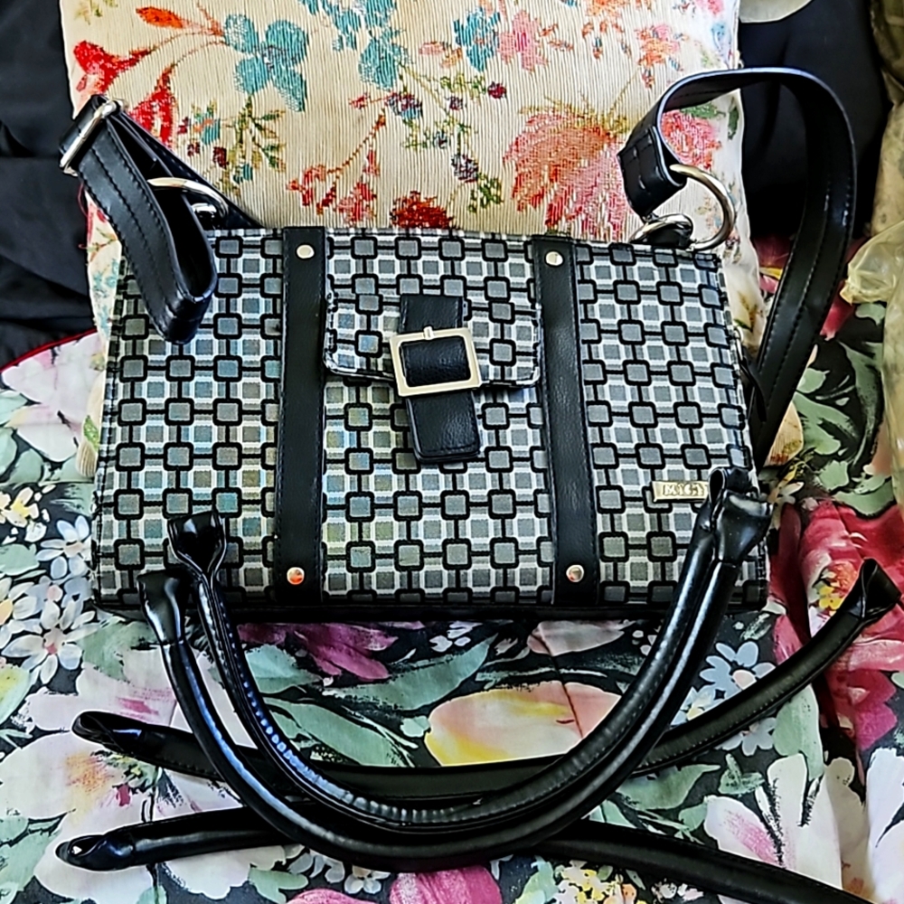 Miche Bag with interchangeable Handles
